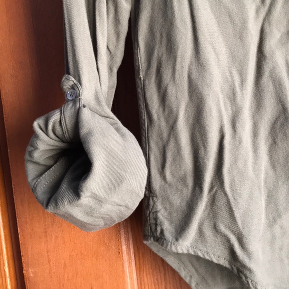 button down shirt - Picture 4 of 4